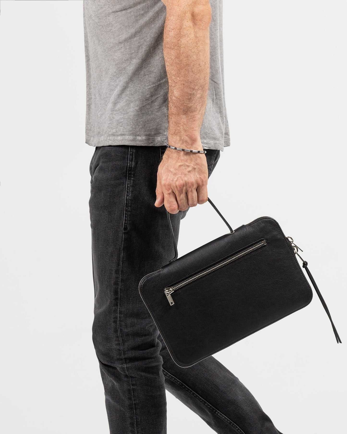 Leather table tennis case with extendable handle